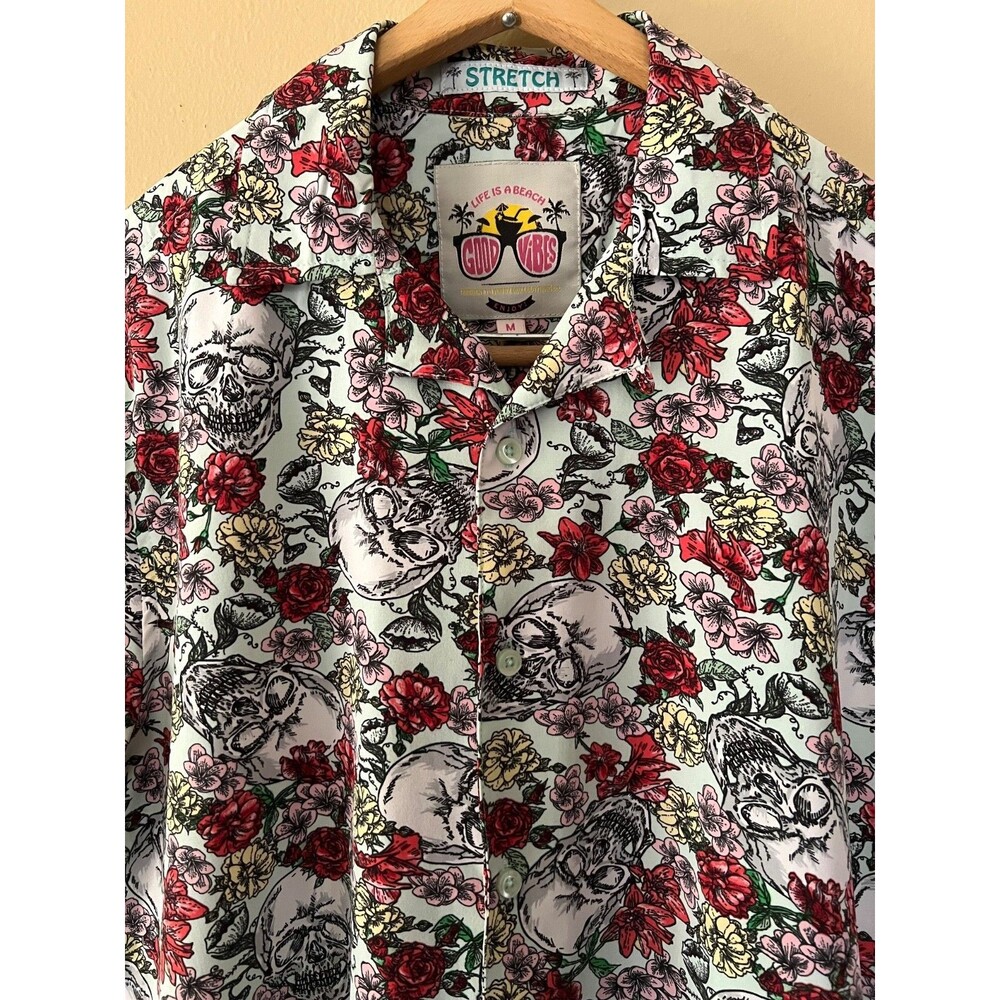 Good Vibes Drill Clothing Co Mens M Skull and Roses Print Stretch Shirt